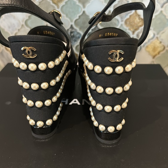 Authentic Chanel black pearl wedge leather Strap Sandals - Picture 3 of 9